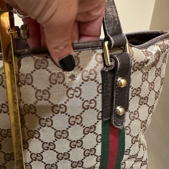 Gucci Sherri Line GG Padlock Tote with Charms - Picture 9 of 16